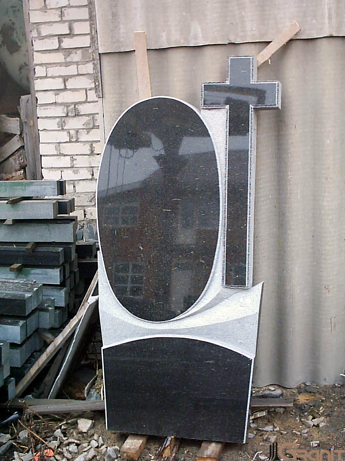 Single granite monument - Black Cross Single granite monument - Black Cross