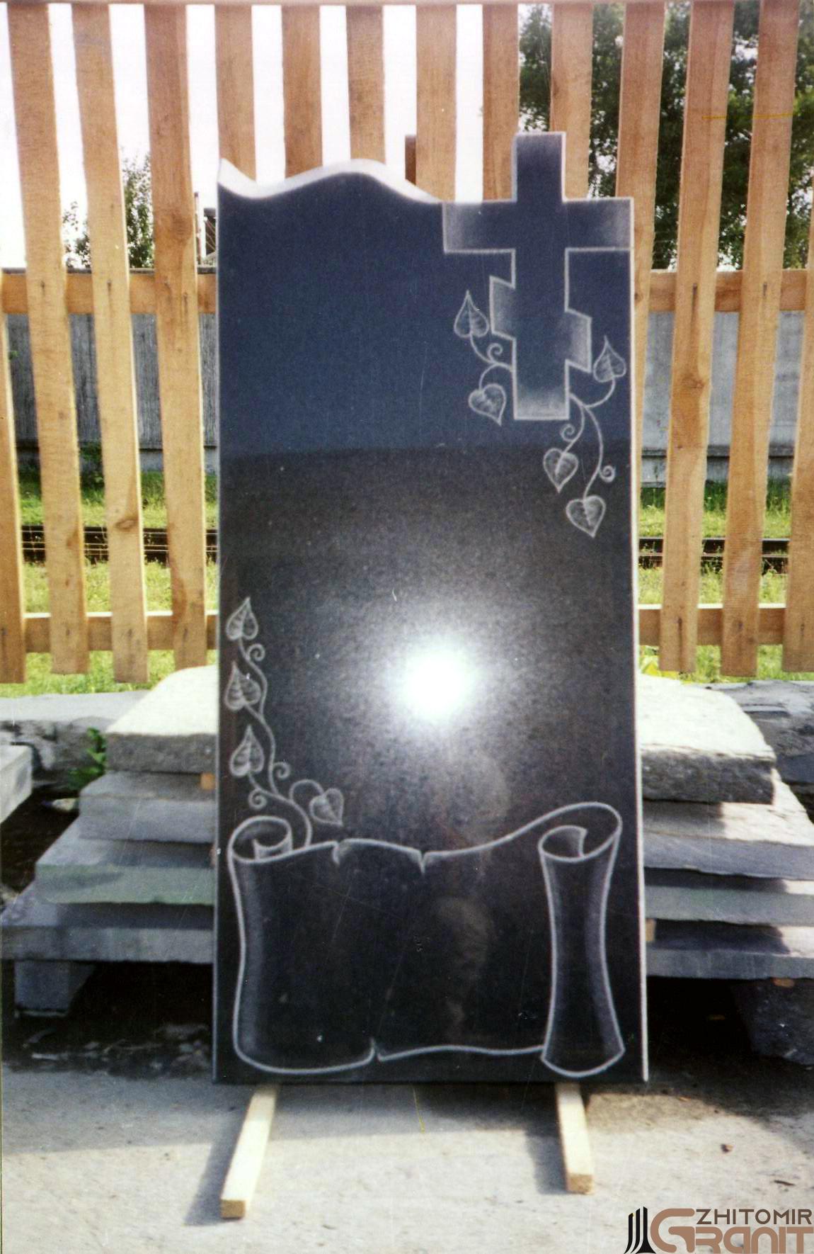 Single granite monument - Ivy Single granite monument - Ivy