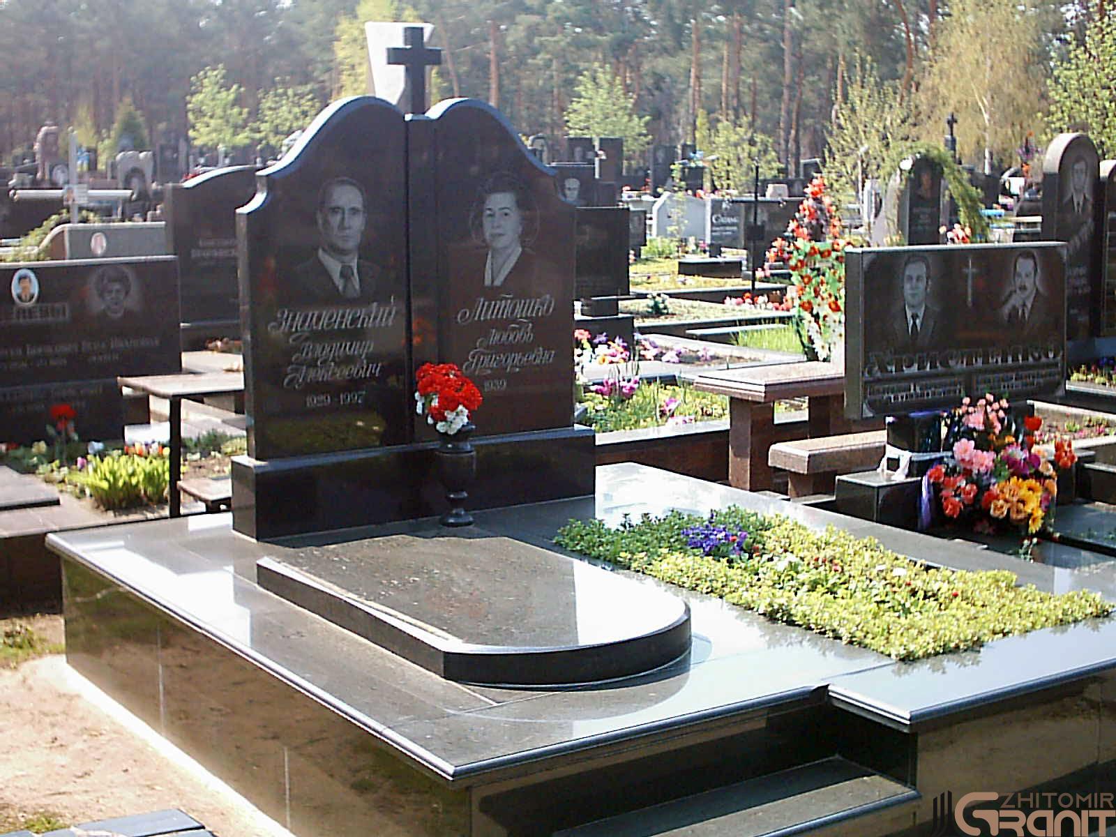Double granite monument - Cross over the waves Double granite monument - Cross over the waves