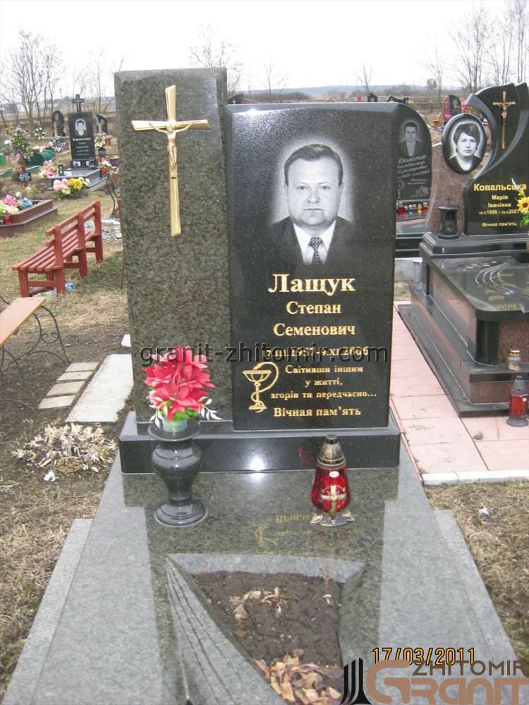 Single granite monument - Double stele Single granite monument - Double stele