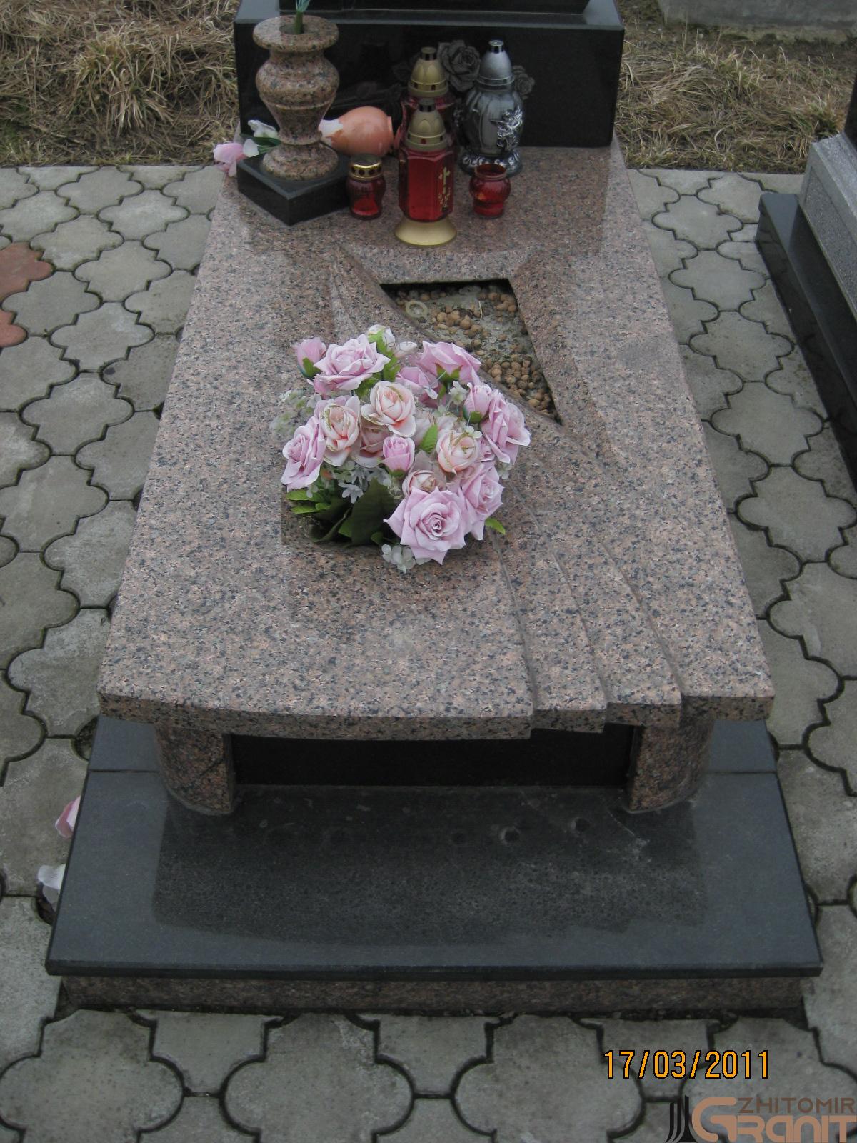 Single granite monument - Orthodox cross Single granite monument - Orthodox cross