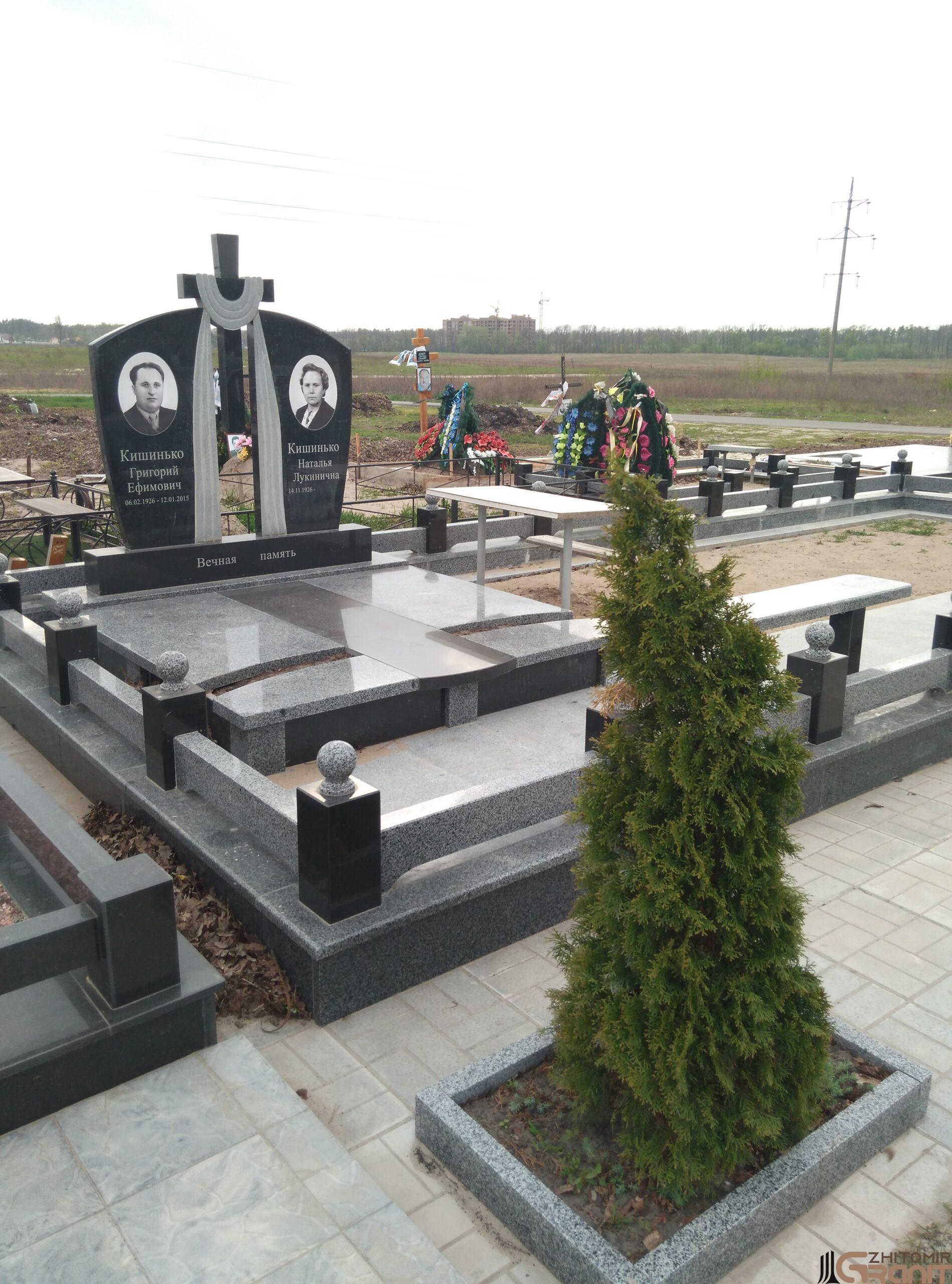 Double granite monument Double granite monument