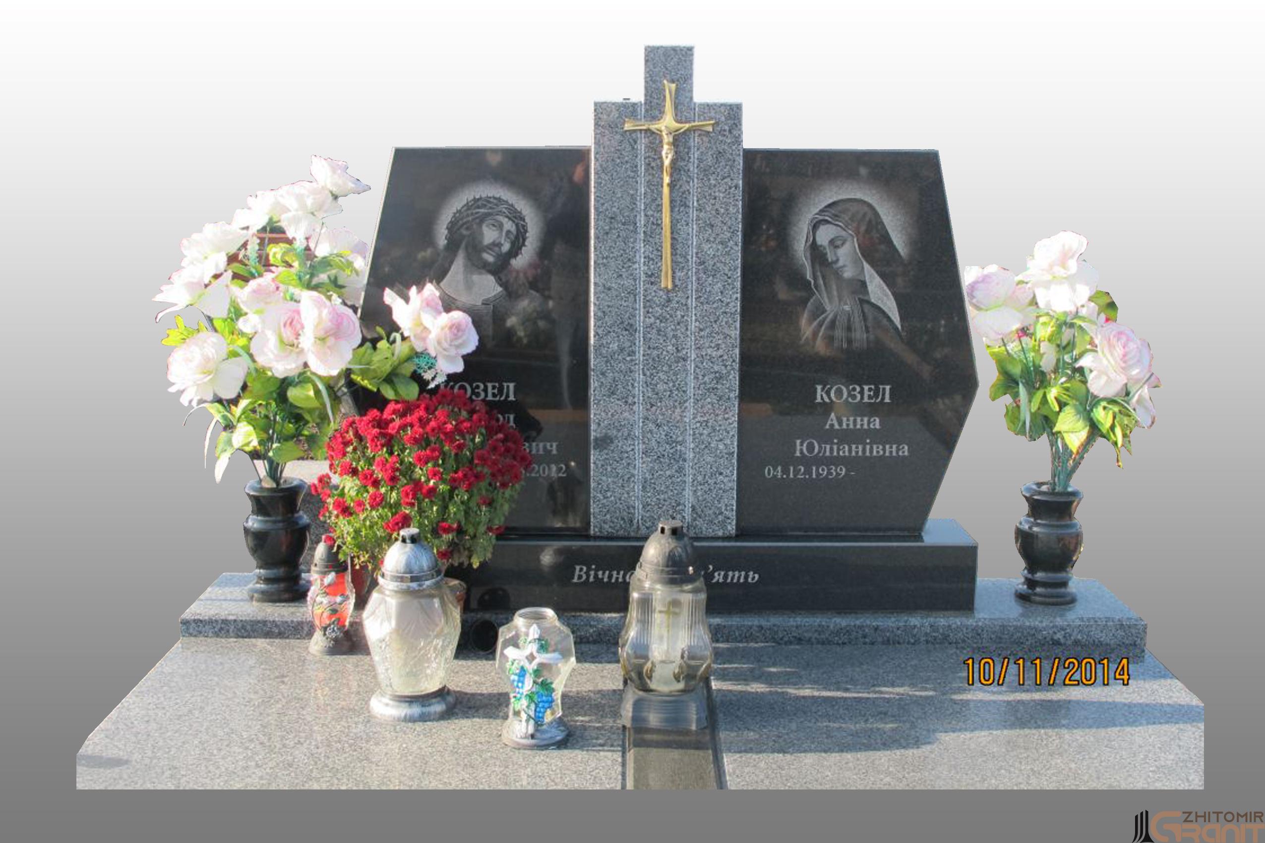 Double granite monument Double granite monument